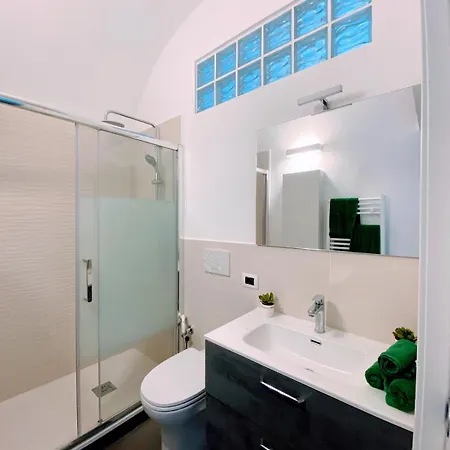 Apartment Happiness - Double *